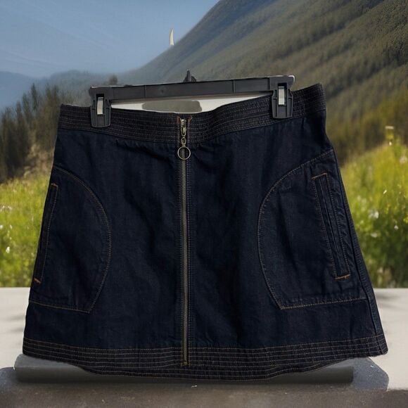 Chic NWOT Y2K Abercrombie&Fitch Sz10 Denim Mini Zip Through Front Skirt Pocket - Picture 1 of 5